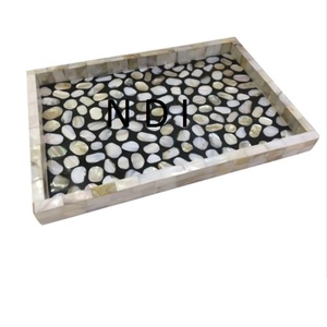 Plateau en bois fait sur mesure avec incrustation d'os pour servir des desserts ou des pâtes, idéal pour les mariages et les événements, service de traiteur, vente chaude - Product Image 1