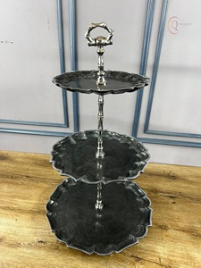 Elegante Soporte de Metal para Pasteles y Cupcakes, Acabado Duradero con un Atractivo Moderno para Bodas y Exhibiciones de Fiestas - Product Image 2