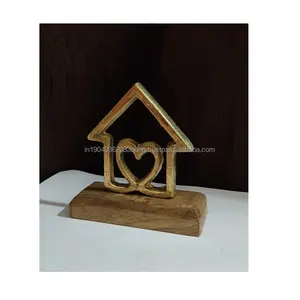 Adorno Metálico 2026 Más Vendido, Escultura Festiva de Regalo con Base de Madera para Decoración del Hogar y Suministros para Fiestas - Product Image 1