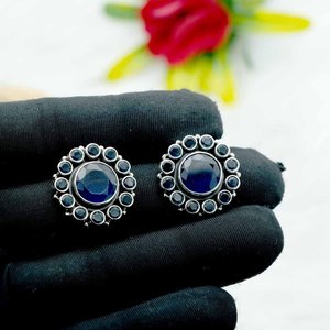 Pendiente DE BODA minimalista de Plata de Ley 925, Natural zafiro azul y Diamante, regalo elegante para ella - Product Image 1