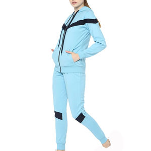 2025 nuevo conjunto de entrenamiento para mujer, chándal, traje de dos piezas con capucha y pantalones para correr para ejercicio en el gimnasio, ropa de calle de alta calidad - Product Image 3