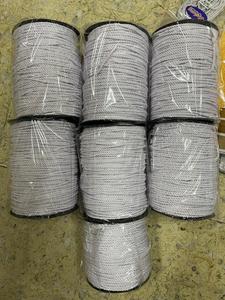 ลูกไม้ลายหอยเชลล์ขนาดเล็กแบบขายส่ง ประดับด้วยลวดสีทองและสีเงิน พร้อมเลื่อมลายดอกไม้ สำหรับห่อของขวัญในเทศกาลต่างๆ สไตล์ชาติพันธุ์ วินเทจ ผลิตจากโพลีเอสเตอร์ 100% - Product Image 2