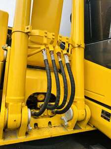 รถขุดตีนตะขาบ <span class=keywords><strong>Komatsu</strong></span> PC130-7 มือสองคุณภาพสูง ขนาด 13 ตัน บุ้งกี๋ 0.53 ลบ.ม. สำหรับงานก่อสร้างในเมือง มีจำหน่ายเพื่อการส่งออก - Product Image 3