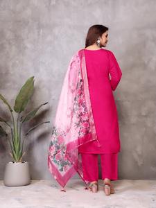 Ensemble Kurti Pant et Dupatta en soie romaine de qualité supérieure avec travail manuel Vêtement décontracté Kurta Pant à prix abordable - Product Image 2