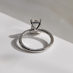 แหวนเพชรเม็ดเดี่ยวตัดสีเขียวมรกตปรับแต่งได้แหวนเพชรสำหรับปลูกเครื่องประดับงานหมั้นหรูหราสีขาวสีเหลืองโรสโกลด์ - Product Image 4