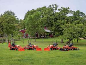 Tracteur à roues d'occasion Kubota BX2380 pour les fermes avec composants essentiels : moteur, pompe à engrenages, boîte de vitesses - Product Image 5