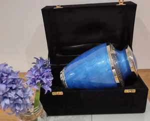 Urnas Funerarias Metálicas Decorativas Clásicas Tradicionales al por Mayor para Cenizas, Alta Calidad, Bajo Precio, Ecológicas, Hechas a Mano, para Adultos - Product Image 4