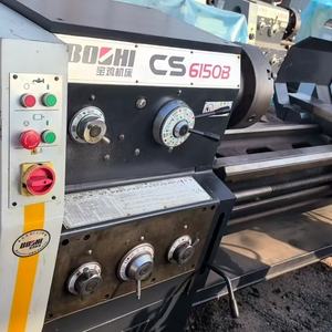 Tour à métaux miniature d'occasion de 1500 mm pour travaux de finition, 4 axes, à vendre - Product Image 1