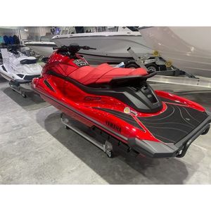2026 GP 1800 SVHO HO Waverunner - Rouge Torche - Modèle Performance Essence - Remise Fabricant Limitée - Product Image 3