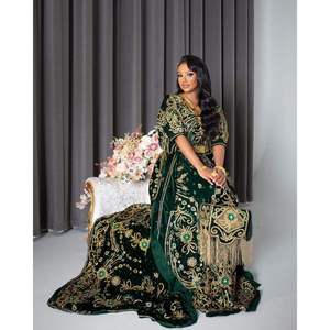 Robe Somali Dirac Coupe A-Line Émeraude Majestueuse Taille Naturelle - Product Image 2