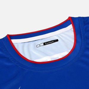 Squadra calcio Kit per gli uomini realizzati in tessuto traspirante con il nome del giocatore grafico personalizzato e Logo adatto per la pratica e giochi - Product Image 6