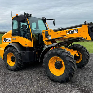รถตักล้อยาง JCB TM320S Agri Stage V กำลังสูง พร้อมระบบไฮดรอลิกยกสูง และประสิทธิภาพการใช้งานในฟาร์มระดับพรีเมียม - Product Image 1