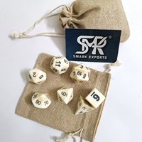 Ensemble de dés polyédriques en os de buffle, sculptés à la main, artisanat naturel, dés de jeu de rôle pour DND, aventures de table de jeu fantastiques