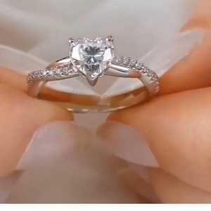 Bague en diamant IGI Heart Lab Grown Bague en diamant créée en or blanc 14K Lab pour mariage et bague de fiançailles ou bande - Product Image 1