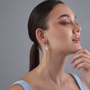 Pendientes Colgantes Religiosos Clásicos de Moda 186168, Pendientes de Aro con Patrón de Flor en Forma de Gota de Agua, Principalmente de Cobre, Latón, Perla y Circonita - Product Image 1