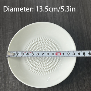 Ensemble de râpes à ail en céramique à motif personnalisé - Plateau râpeur au design émaillé avec éplucheur d'ail, brosse de nettoyage et support de présentation - Product Image 4