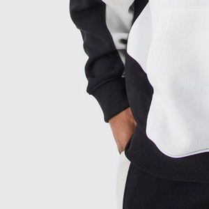 เสื้อฮู้ดแบบสวมหัวสำหรับผู้ชายผ้าคอตตอนโอเวอร์ไซส์ธรรมดาทรงโอเวอร์ไซส์สีบล็อกสามแผงสำหรับผู้ชาย - Product Image 4