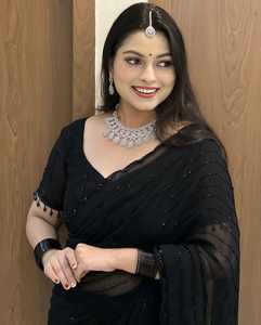 Sari Fox Gorgette para Mujer Adulta con Hermoso Corte Khatli, Trabajo Artesanal Dana y Adornos de Diamantes Hechos a Mano - Product Image 4