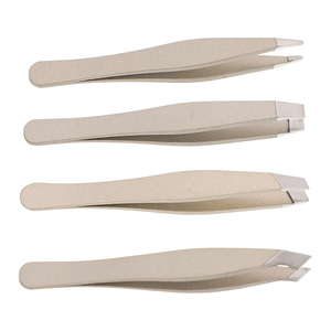 Mini pince à sourcils en acier inoxydable de qualité professionnelle Logo personnalisé emballé pointe oblique pointe pointue outil de beauté pratique - Product Image 1