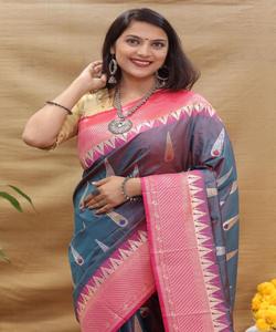 Saree inspiré de la soie avec un design en filet pour les femmes - Product Image 3