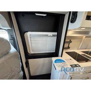 Autocaravana de Lujo Coachmen RV Nova 20C 2025, Casa Rodante para Acampar con Aire Acondicionado y Agua - Product Image 2