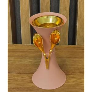 Brûleur de parfum de maison Bakhoor Porte-encens en métal doré de grande qualité Calla Lily Accent pour hôtel restaurants pour religieux - Product Image 1