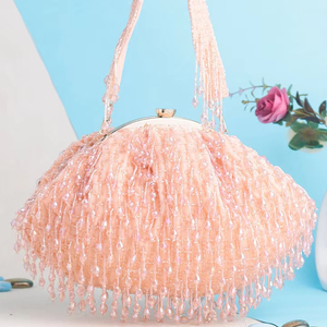 Sac de soirée pour femme en daim brodé de perles, sac à main vintage de créateur, ouvert, haute qualité, pour mariage et événements. - Product Image 1