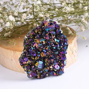 Pendentif Druzy en titane, pierre précieuse naturelle, or jaune, argent Sterling 925, bijoux faits à la main, cadeau pour elle, bijoux en gros - Product Image 3