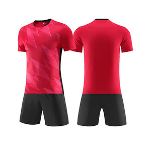 Kit de fútbol de manga corta personalizado al por mayor, uniformes de calidad superior fabricados en Pakistán, ropa de club de fútbol - Product Image 3