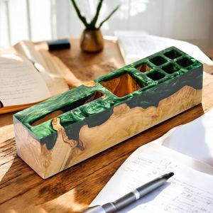 ที่ใส่บัตรเรซิ่นพรีเมียม ดีไซน์ทันสมัย ทำมือ รูปทรงสี่เหลี่ยมจัตุรัส สำหรับจัดระเบียบโต๊ะทำงาน ที่วางนามบัตรแบบโมเดิร์น เหมาะสำหรับเคาน์เตอร์ร้านค้า ทนทาน แกะสลักอย่างประณีต - Product Image 2