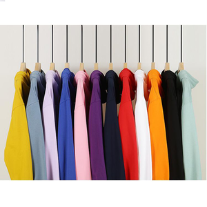 Sudadera con Capucha Extra Grande de Algodón 100% Bordada de Invierno - Colores Neutros, Diseño Minimalista Moderno para Hombres y Mujeres que Buscan una Moda sin Esfuerzo - Product Image 2