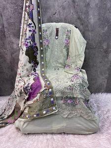 Nouveau concepteur de coton lourd avec broderie Salwar costume femme fabricant de mode de l'Inde au taux le plus bas - Product Image 4