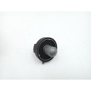 Pièces de rechange génériques pour diverses marques (série 90>) Bouchon de réservoir de carburant MU5221 - Product Image 2