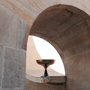 Cuenco Umaid de acero inoxidable, cuenco de ensalada Portis de 23 cm, cuenco de fruta de latón y Metal hecho a mano plateado con trabajo de tallado decorativo - Product Image 6