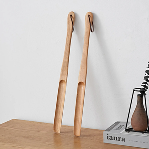 Chausse-pied en bois naturel de qualité supérieure avec longue poignée-personnalisable pour tous les VIET FARGIMEX - Product Image 4