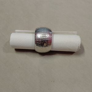 Meilleur design, ensemble de ronds de serviette en résine multicolore, vaisselle classique durable et écologique pour la maison, le restaurant, la cuisine et Noël - Product Image 6