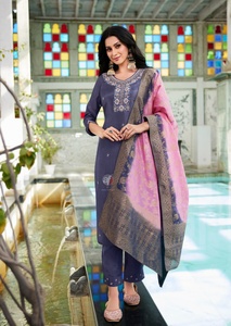 แฟชั่น dola Silk พร้อมกางเกงทำงานด้วยมือ kurti และ dupatta ผู้หญิงแฟชั่นโลกกว้างส่งออกในอัตราที่ต่ำที่สุด - Product Image 3