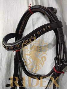 Adeefa ชุดเดรสหนังตอกแบบพรีเมี่ยม, ชุดเดรสกระโปรงหลังบังเหียนม้าประดับคริสตัลสีดำทอง - Product Image 6