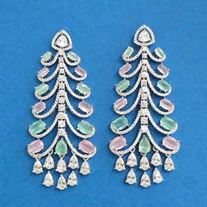 Vente en gros Fashion Dangle Classic CZ Boucles d'oreilles avec plaqué rhodium Article de vente le plus populaire - Product Image 3