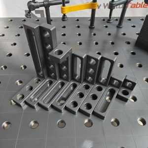 Mesa de soldadura 3D con sistema de movimiento de riel, puede cambiar rápidamente de posición de acuerdo con las necesidades de los proyectos de soldadura - Product Image 4