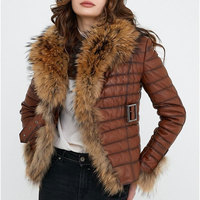 Veste matelassée en cuir marron pour femme, manteau d'hiver matelassé avec garniture en fourrure de renard véritable, vêtement d'extérieur en cuir élégant et chaud pour temps froid