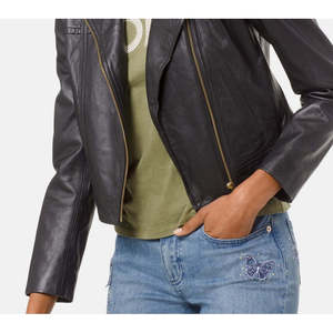 Giacca Moto Reversibile in Pelle da Donna Michael Kors Nera Taglia Petite Medium, Capospalla Autunnale con Frange e Applicazioni, Stile Bomber - Product Image 3