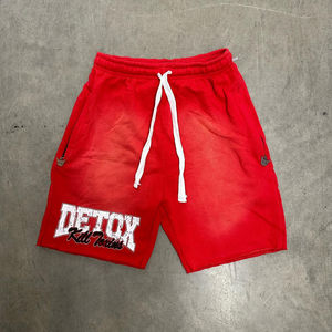 กางเกงขาสั้นสไตล์สตรีทแวร์ผ้าฝ้ายลำลองลายกราฟิกทรงหลวมแบบยูนิเซ็กซ์ มีกระเป๋าซิป ลุคทำสีซีดแบบวินเทจ - Product Image 2