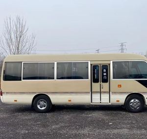 Autobús de Turismo Comercial Usado, en Buen Estado, de 23-30 Plazas, Diésel/Gasolina, Manual, con Caja de Cambios - Product Image 5