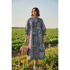 Robe longue ou mi-longue en coton noir, style bohème, respirante, coupe XXL, imprimée à la main, idéale pour les loisirs – Options disponibles - Product Image 1