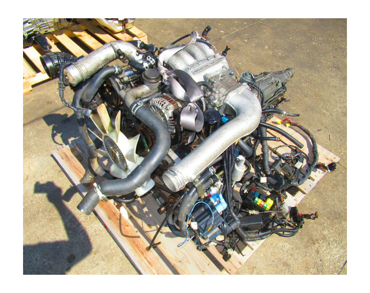 ユーノスコスモ　20B  3ローターツインターボ　部品取り　丸車　 The 3-rotor 20B turbo with terrible fuel economy! Interior and