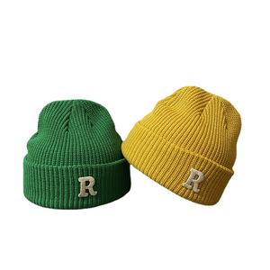 Bonnets en tricot classiques à revers personnalisés de haute qualité 100% acrylique, broderie tendance, bonnet en jacquard brodé - Product Image 1