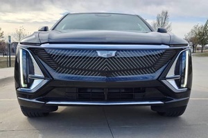 (W&T) Cadillac Lyriq AWD Luxury 2 d'occasion 2024 - Product Image 2