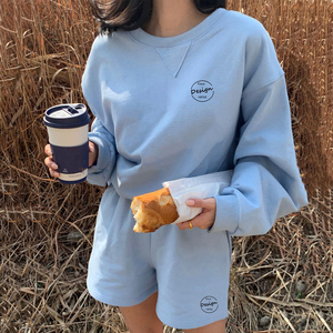 Conjunto de Ropa de 2 Piezas para Mujer, Sudadera con Cuello Redondo y Pantalones Cortos por Encima de la Rodilla, Estilo Urbano, Holgado, para el Hogar, Chándal, Diseño Personalizado - Product Image 6