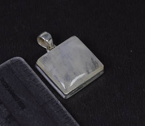 จี้หินจูเนสเตอร์สีเงินแท้สำหรับ925พร้อมจี้พลอยสีขาวรุ้งมูนสโตนจี้ทรงสี่เหลี่ยมกรอบการตั้งค่าเสน่ห์ - Product Image 4